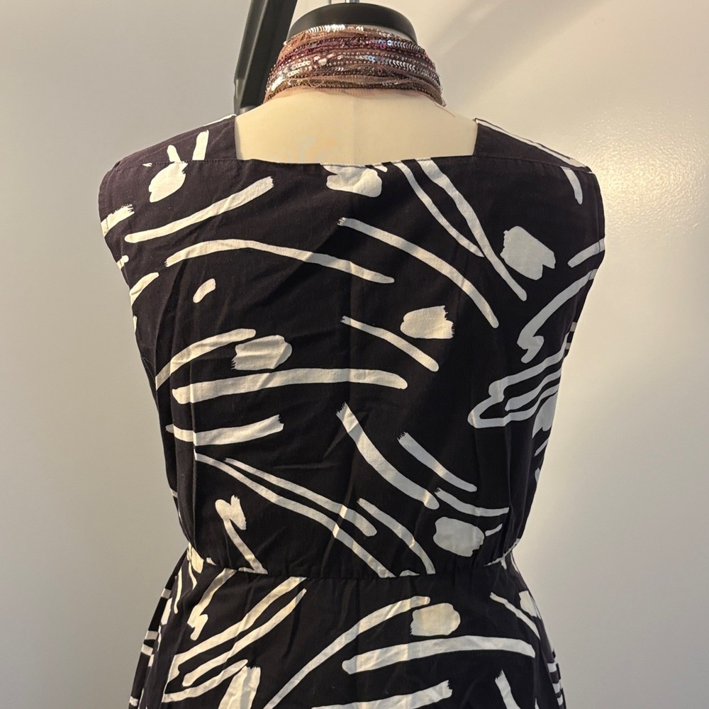 Unique Vintage Black and White Abstract Midi Dress - Picture 8 of 9
